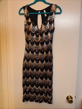 Lovely Day Black & Gold Sequin Wave Midi Dress